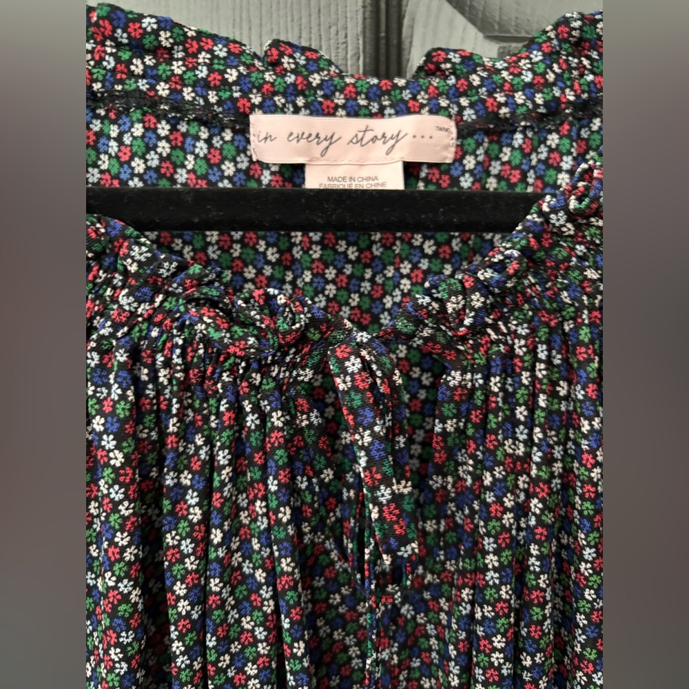 Pullover Top Blouse Stretchy Flowy Tie Neck 4X 5X Plus
